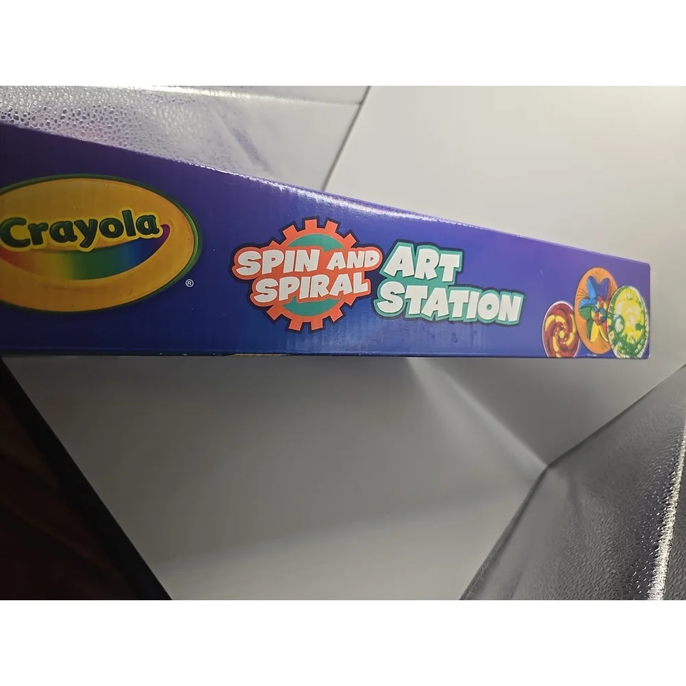 Crayola Spin & Spiral Art Station Base Unit Paper Discs Kid Powered No Batteries
